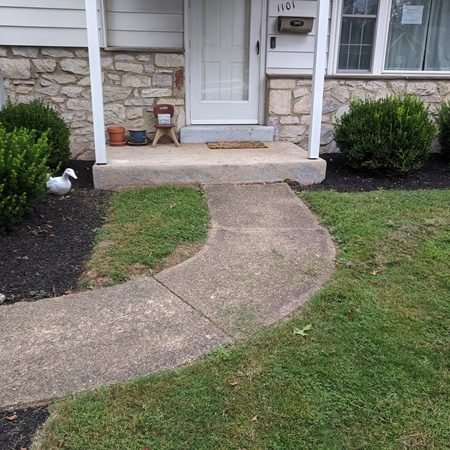 Concrete Walkway replacement before | GSI Concrete